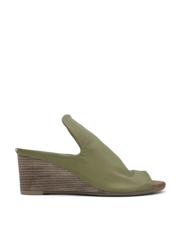 BUENO JOEY WEDGES