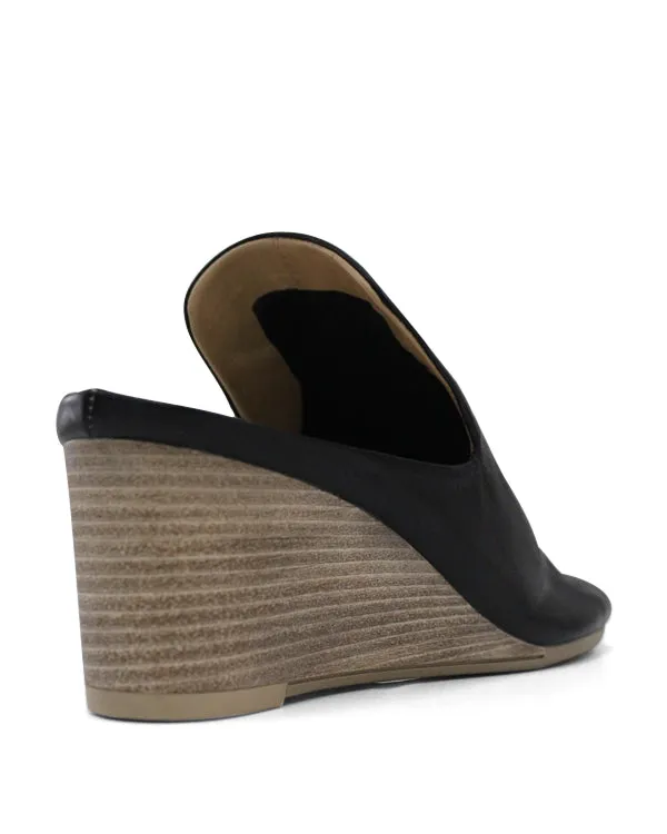 BUENO JOEY WEDGES