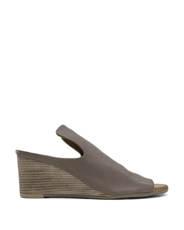 BUENO JOEY WEDGES
