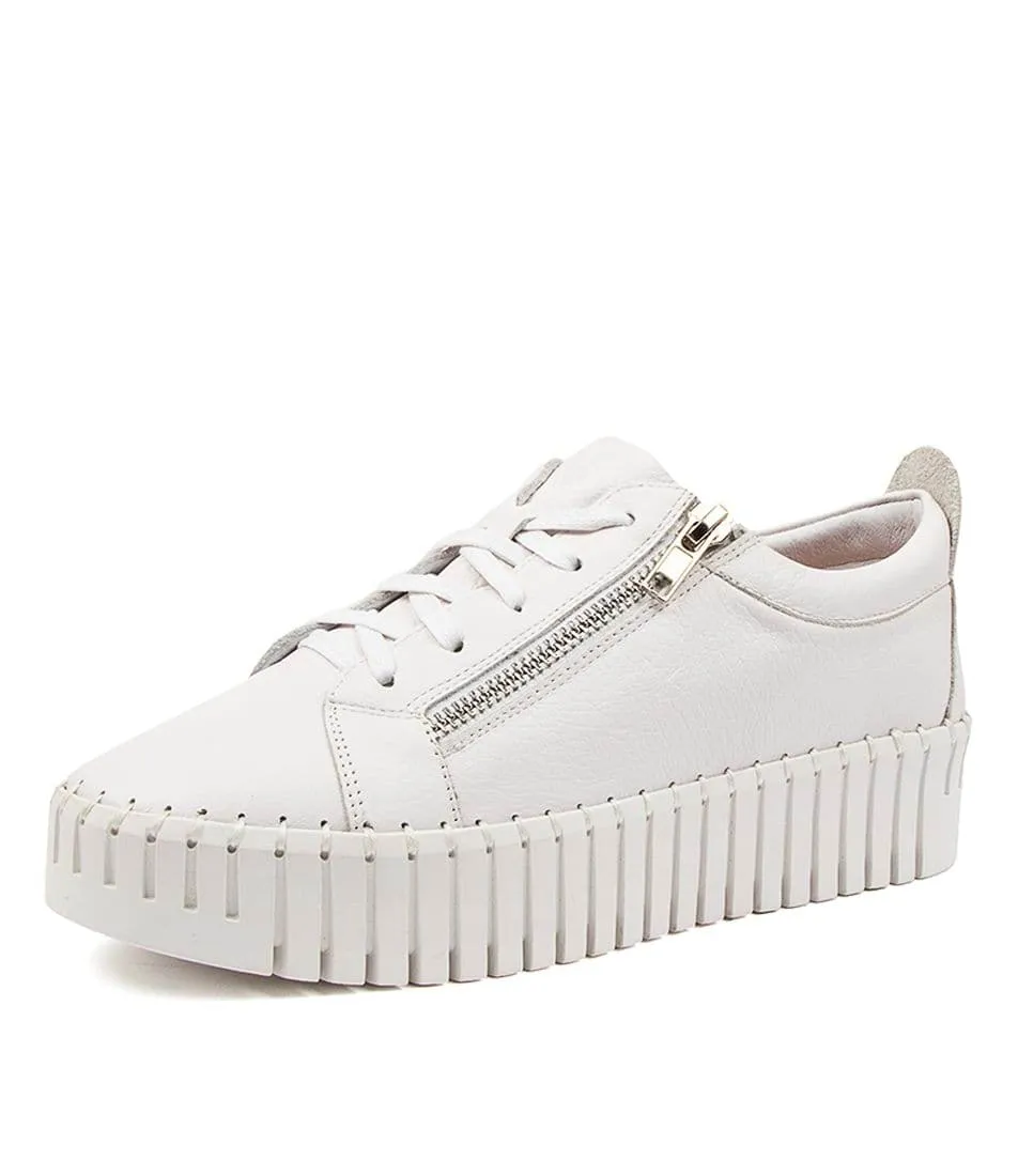 BUMP ZIP SNEAKER