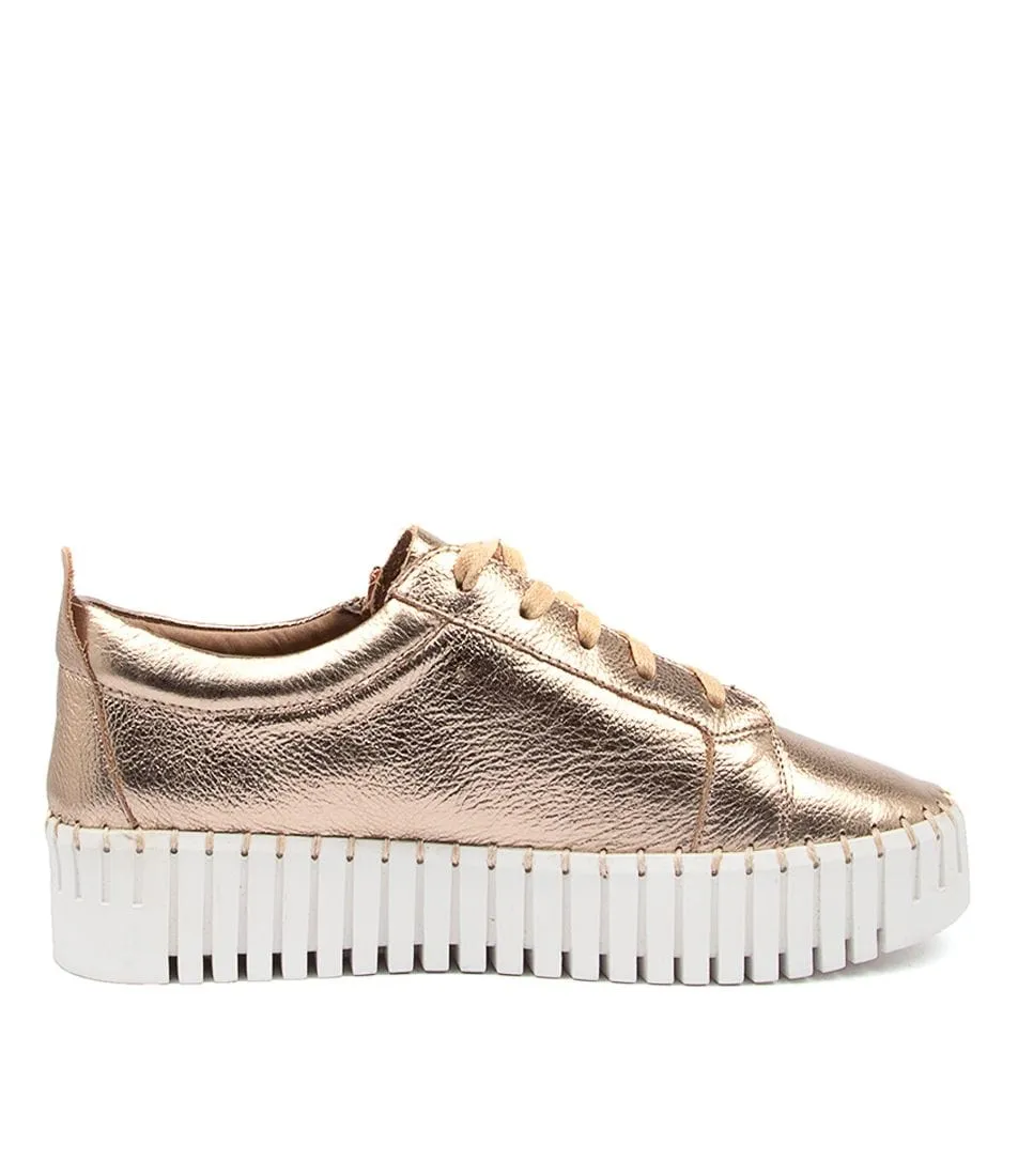 BUMP ZIP SNEAKER