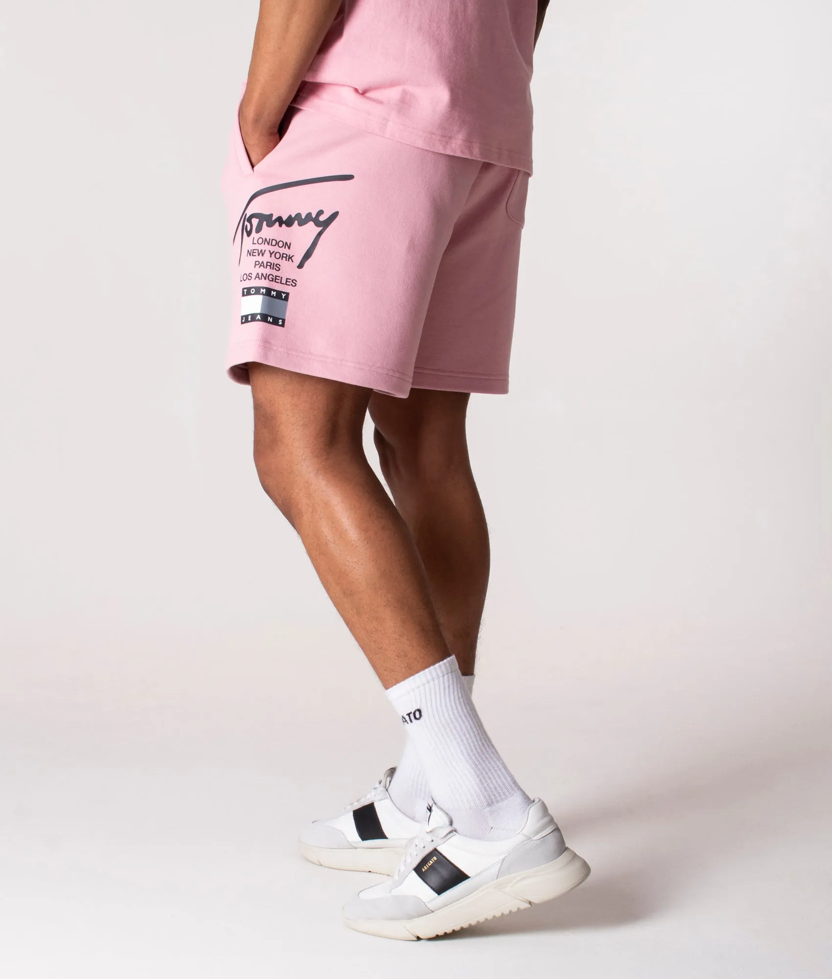 Relaxed Modern Beach Signature Shorts