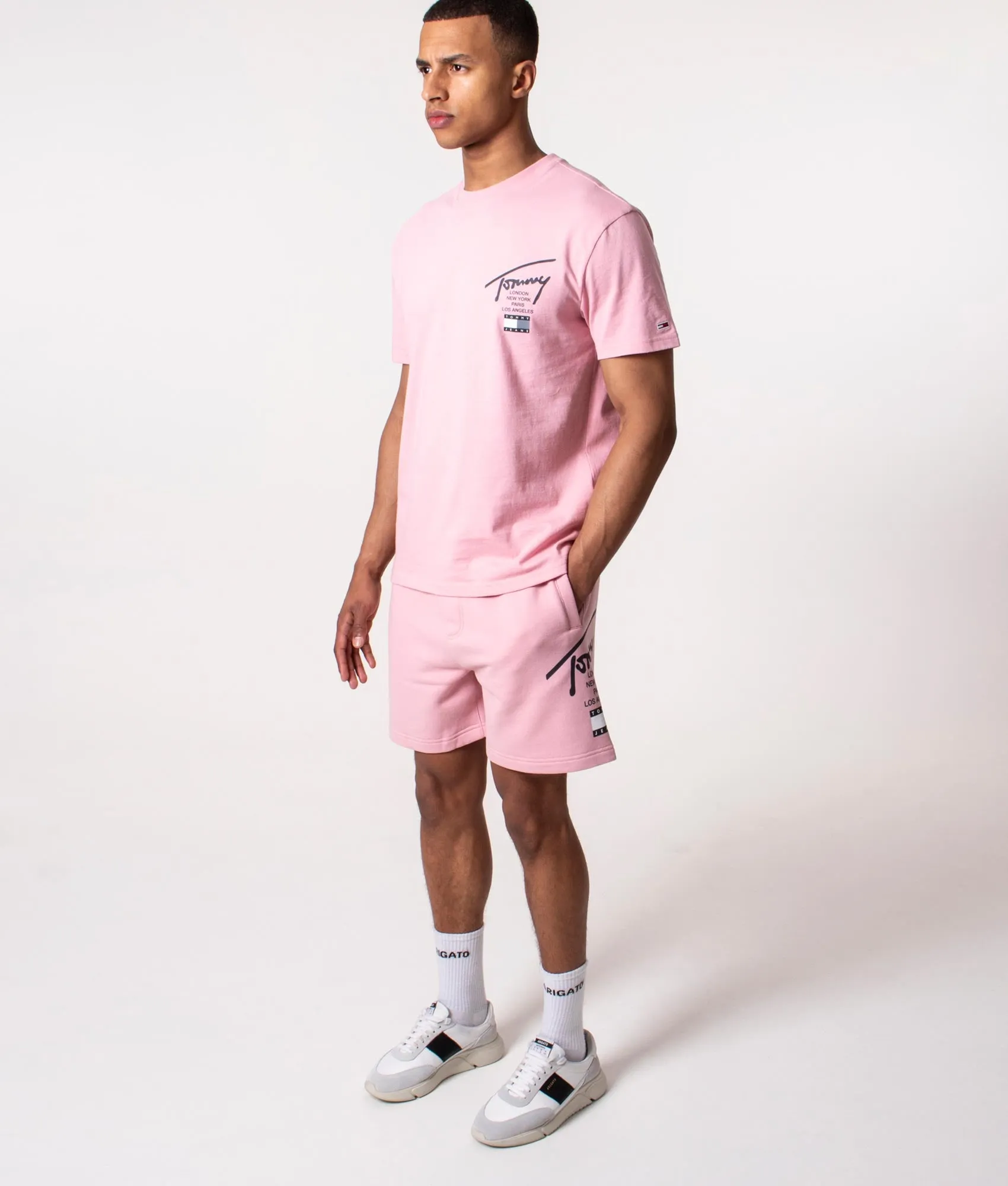 Relaxed Modern Beach Signature Shorts