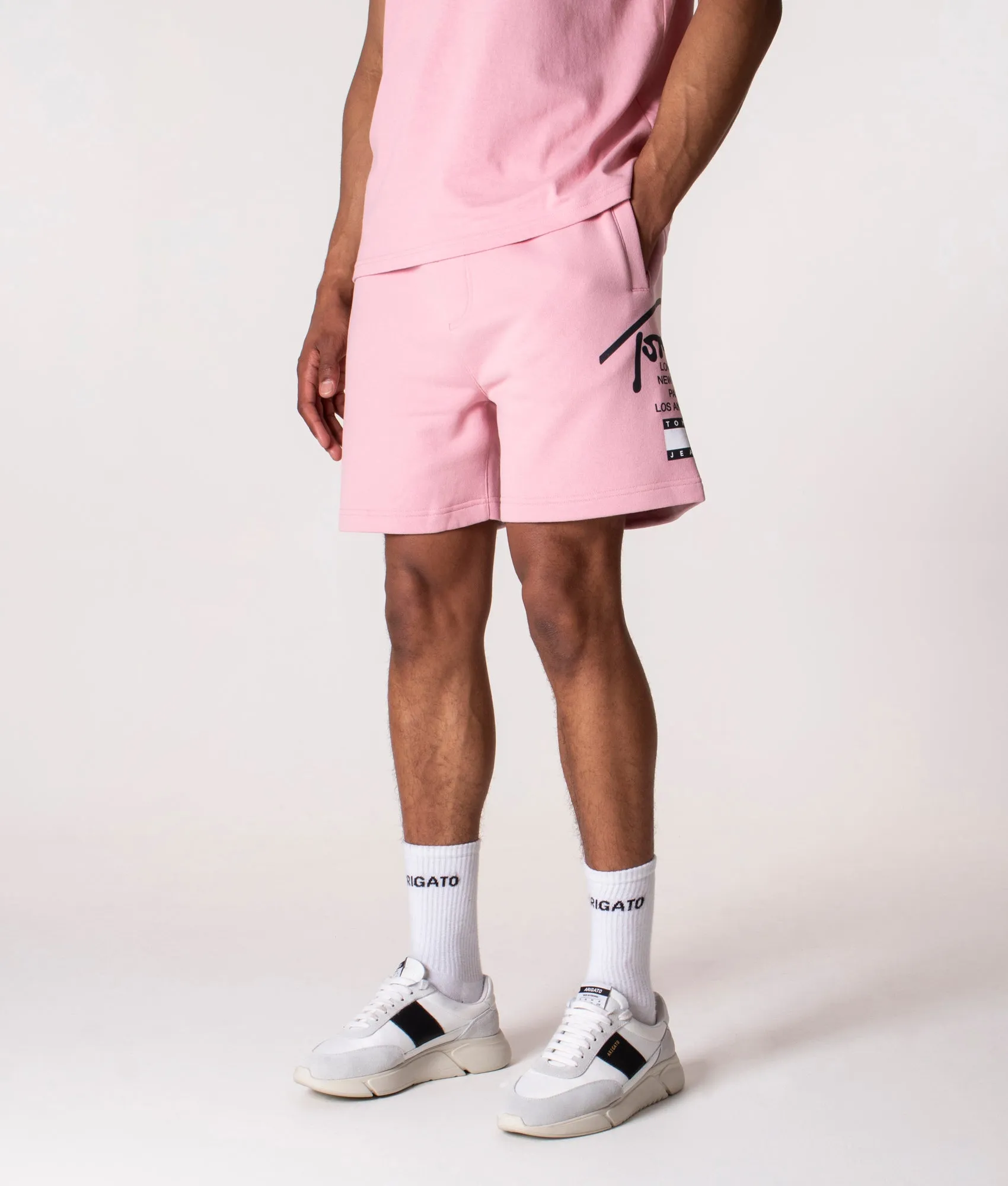 Relaxed Modern Beach Signature Shorts